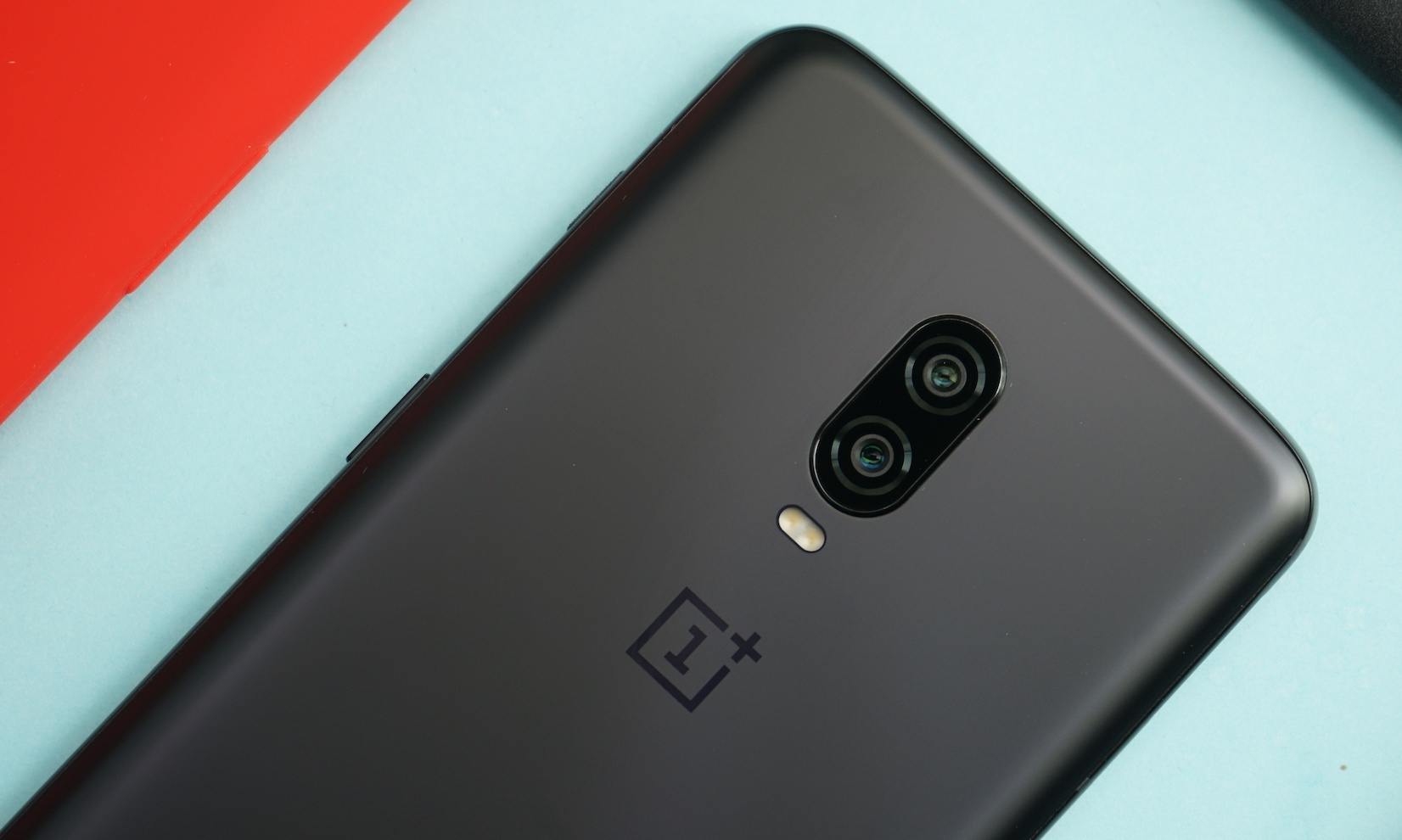 截胡三星?一加5G手机确认首批搭载骁龙855:售