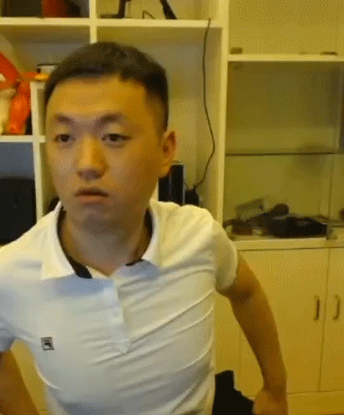 经常看他视频看到到肚子疼的药水哥,在zao里面也有.