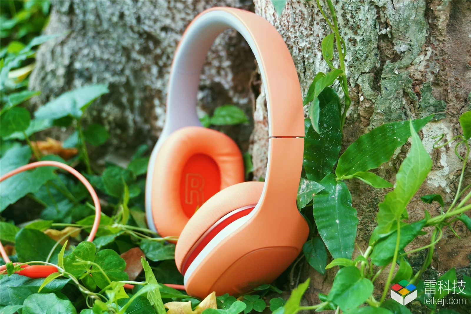 小米头戴式耳机轻松版新款橙色图赏:美到窒息