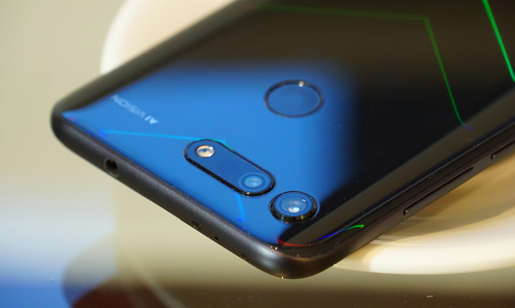 低价格却拥有高配置,2018最强性价比手机都有