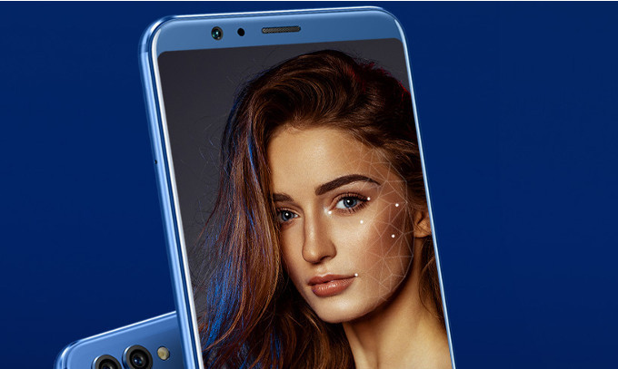 荣耀V10美国发布:性价比突出,价格只有Mate1