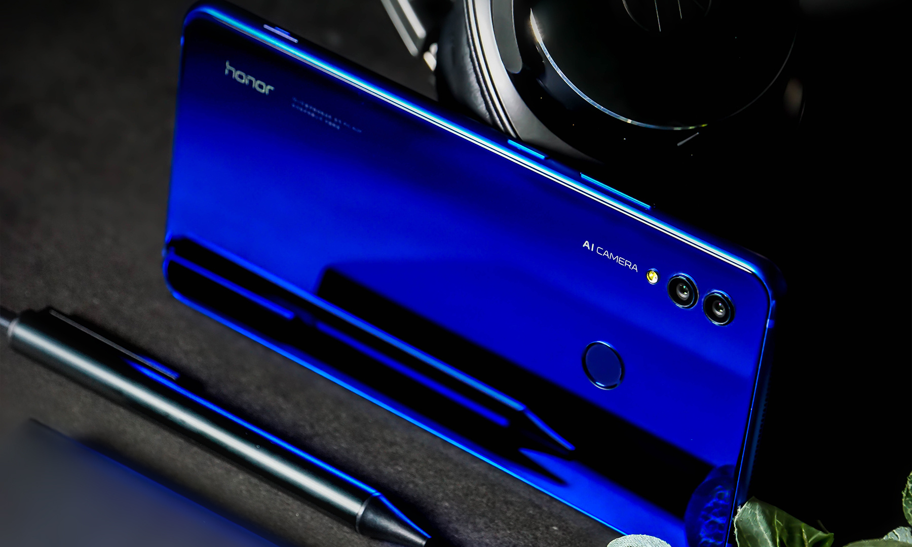 荣耀Note10体验:年度最强巨屏旗舰,吓人技术多