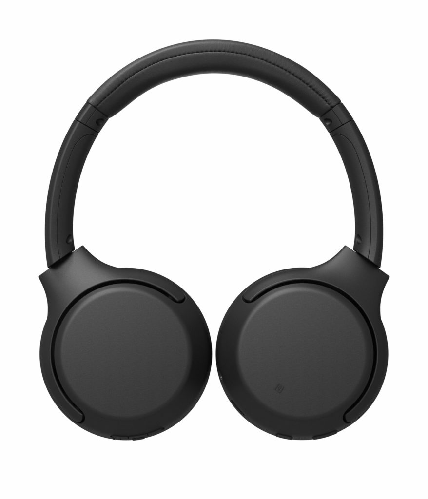 Sony-WH-XB700-01-878x1024.jpg