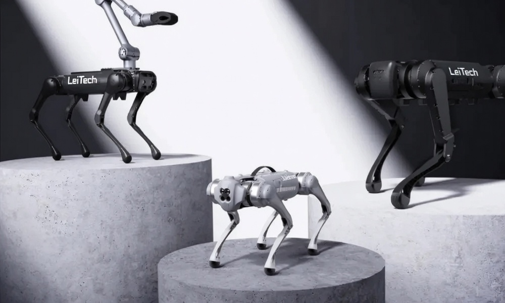 Stowed Away on Aircraft! Robot Dogs Fitted With Fake Battery Labels, Underground Supply‑Chain Exposed