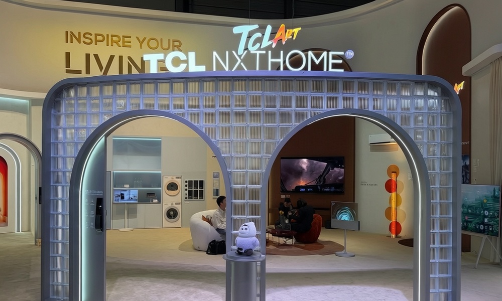 TCL Connects the AI‑Powered Home at IFA: Printed OLED Showcases Its Strength, Plus “E‑Ink‑Style” Smartphones
