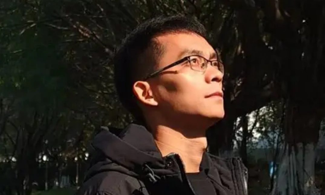 “高考钉子户”年入百万？唐尚珺首度开口：没那么夸张
