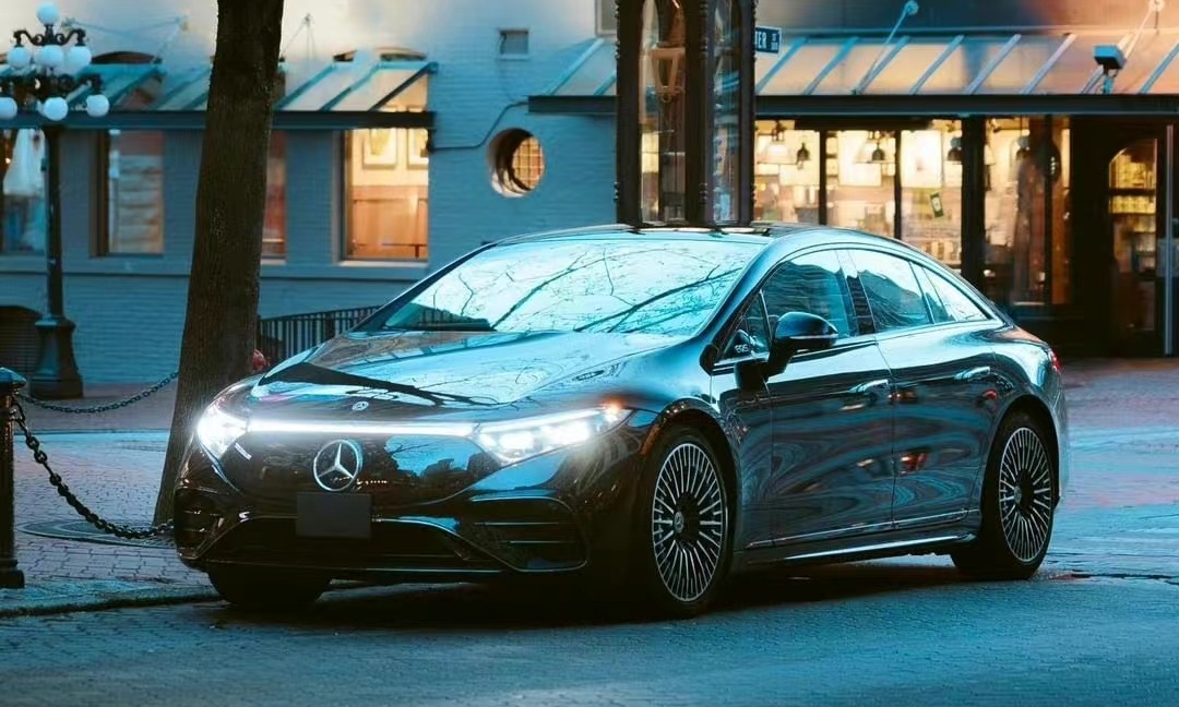 苹果奔驰联手！部分车型支持空间音频：音质这下好太多了