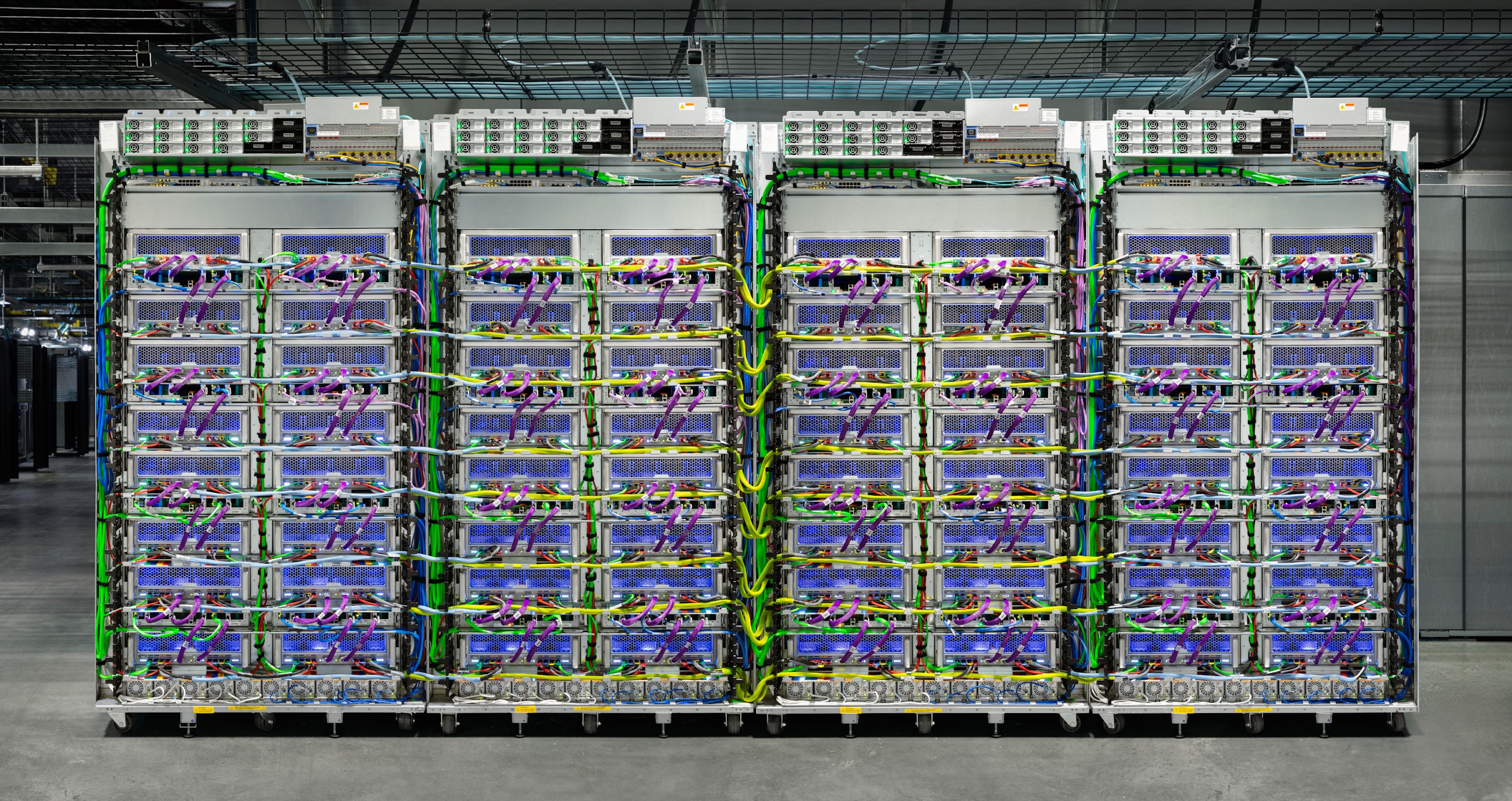 TPU_v5L_Pod_-_Front_View_-_Web.max-2600x2600.jpg