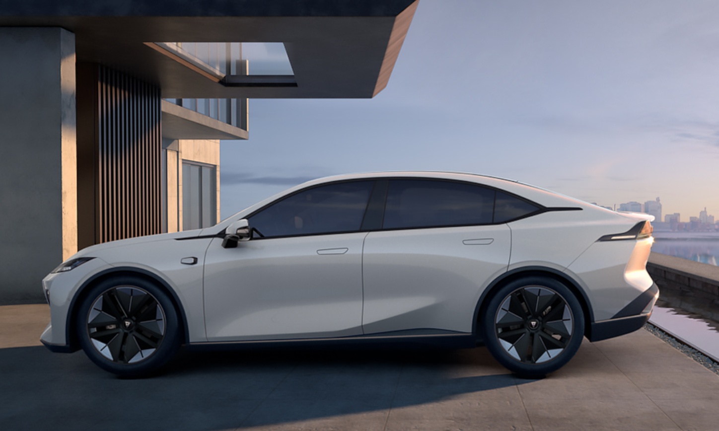 CEO下场互动！长安新能源新年团拜会落下帷幕：给车主送温暖