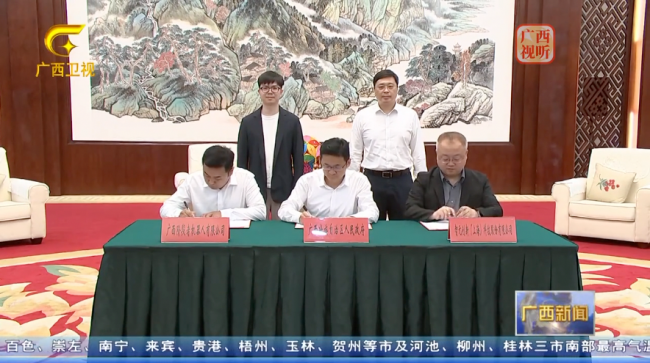 扎根一线，倒推具身——阶段者机器人的“最后一公里”实践