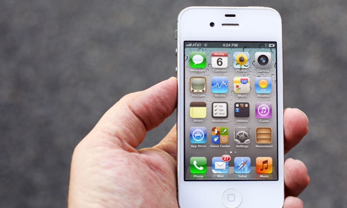 iPhone 4S遭疯抢：30天爆卖2.8万单，旧手机为何成为新潮流？