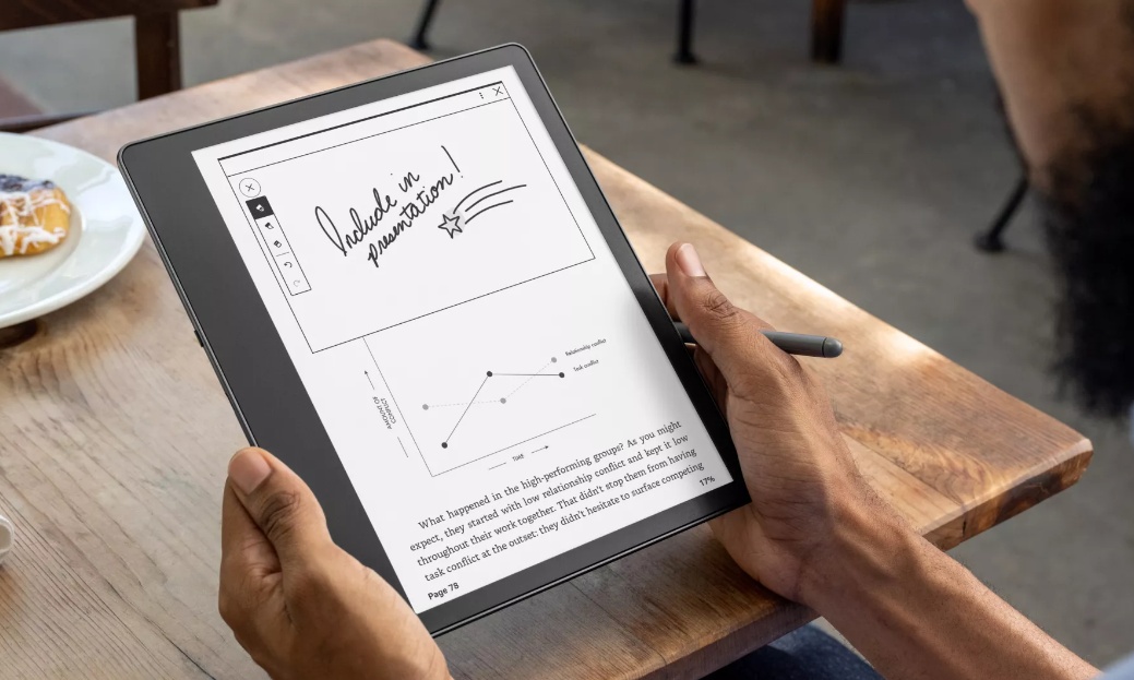 首次配手写笔！亚马逊新款Kindle发布：屏幕大多了