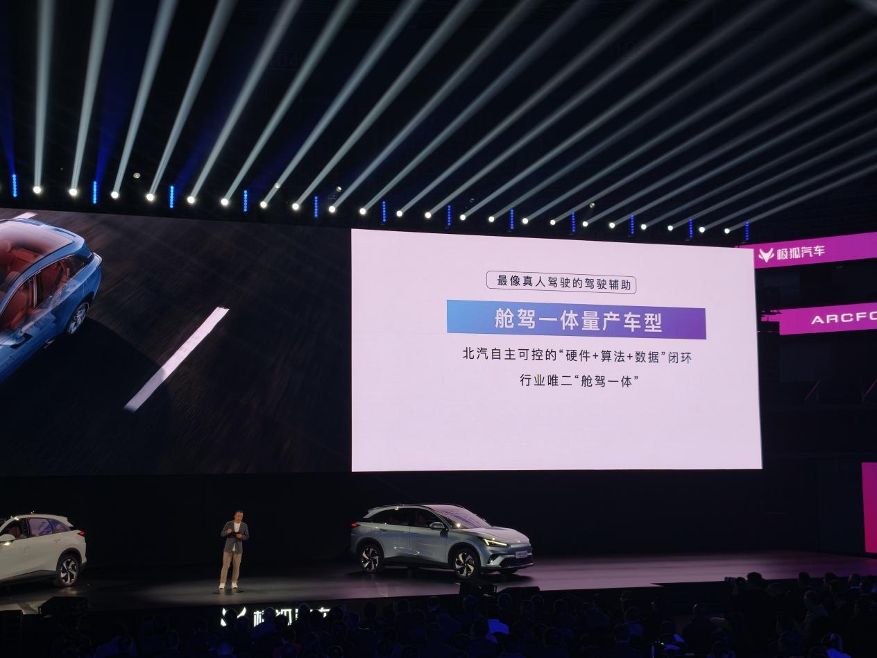 457f89bc06649e76c1e3e71afc4a1603