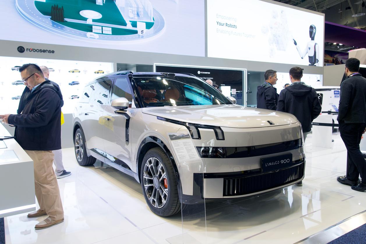 RoboSense速腾聚创与吉利联合展出领克900