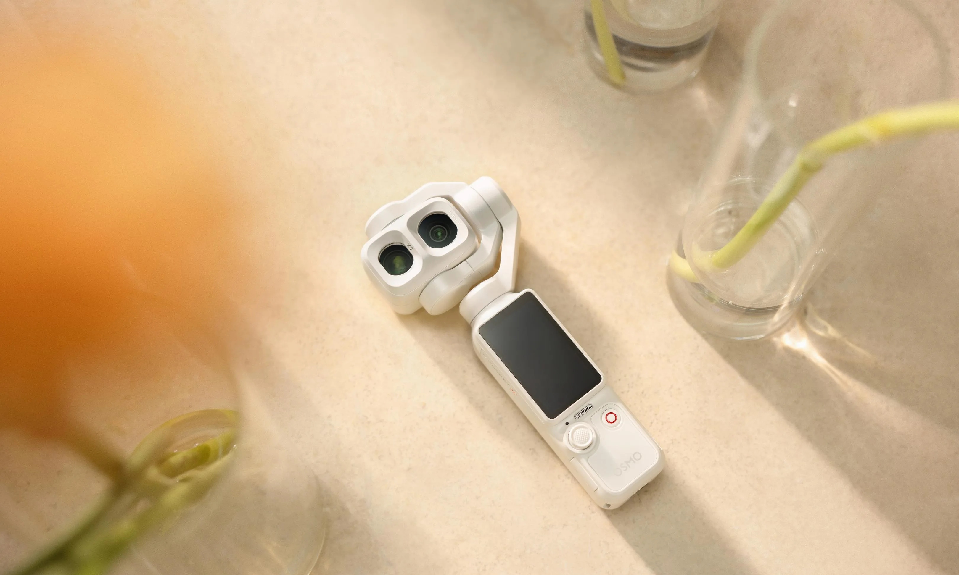 大疆Osmo Pocket 4P珠光白版本正式发售，新色诠释时尚美学