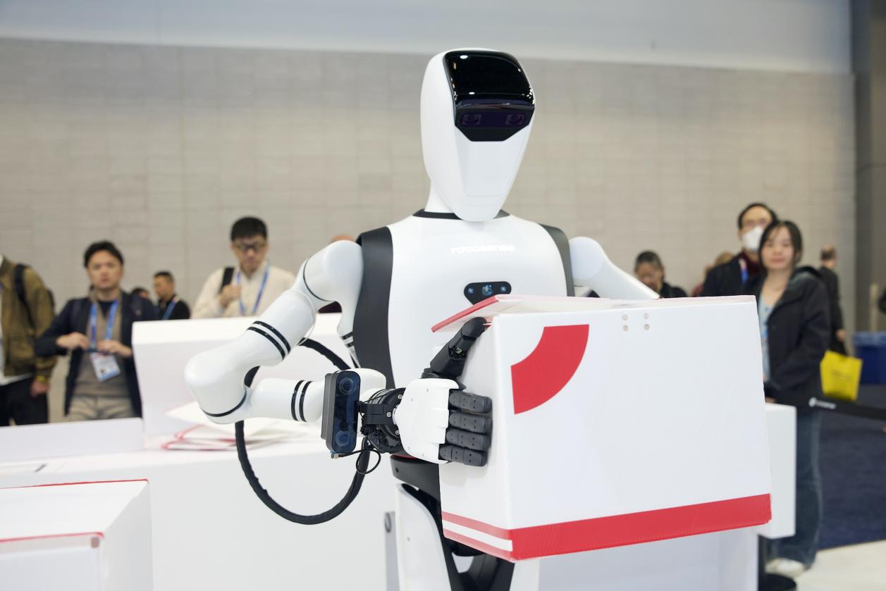 RoboSense 机器人“配送小哥”具身智能方案-1