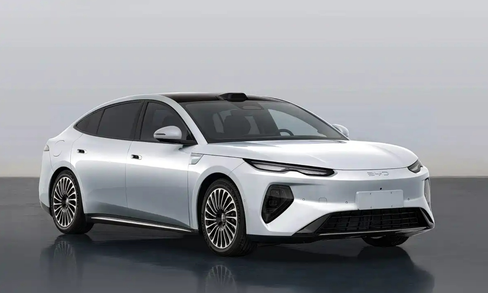 比亚迪海豹 08 来了!享界 S9 遇到真对手了?