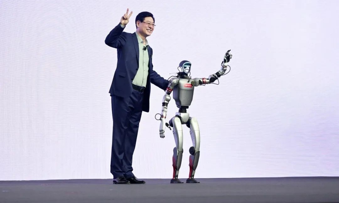 从数字人到人形机器人：联想全球首个企业超级智能体落地