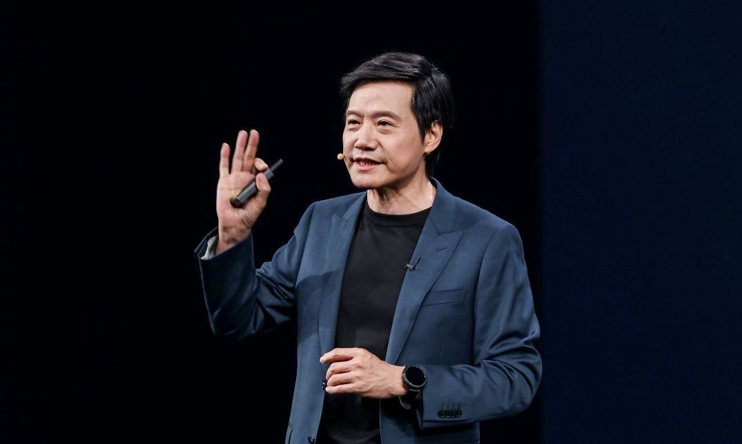 雷军扛不住了!宣布跨年直播延期,网友:养好身体再冲