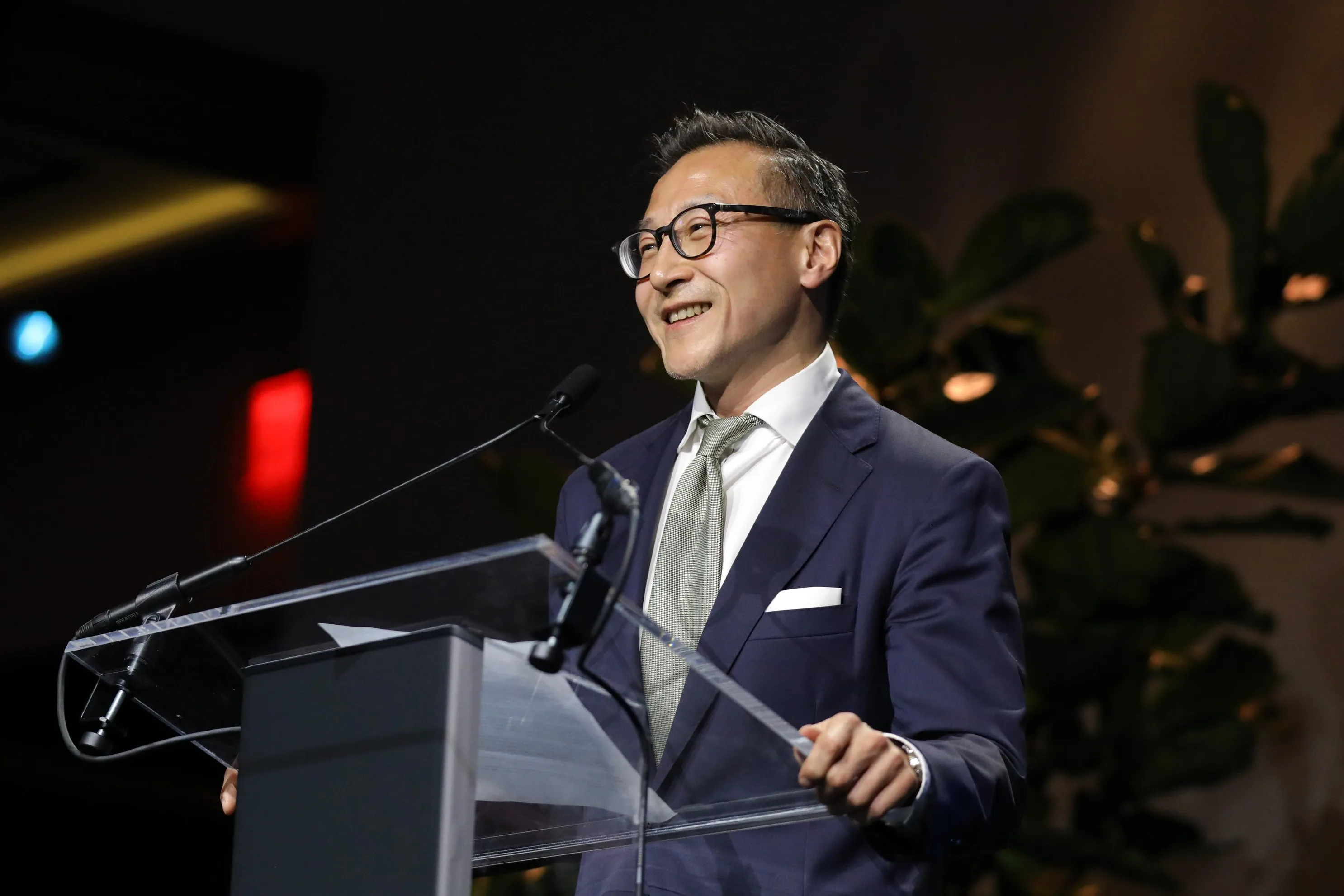 Joe Tsai_2.jpg