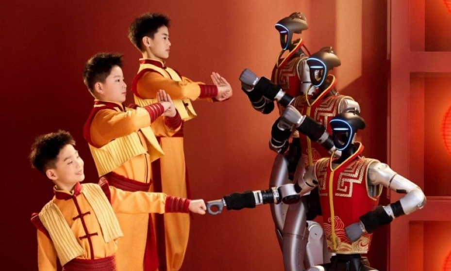 以武会春，宇树春晚机器人马年秀出“赛博真功夫”