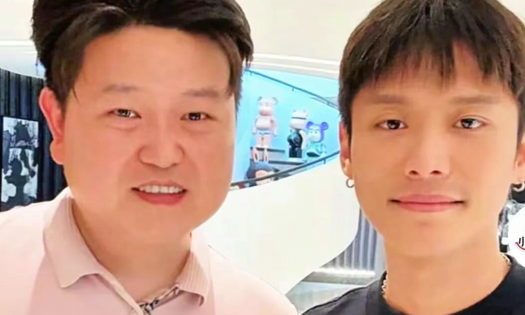 复出实锤?小杨哥亲自坐阵,三只羊重启小杨臻选实体店