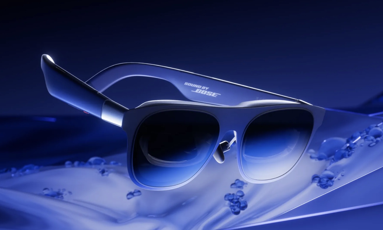 AI眼镜第一股来了！全球AI眼镜版图曝光：14大玩家走出4条技术线