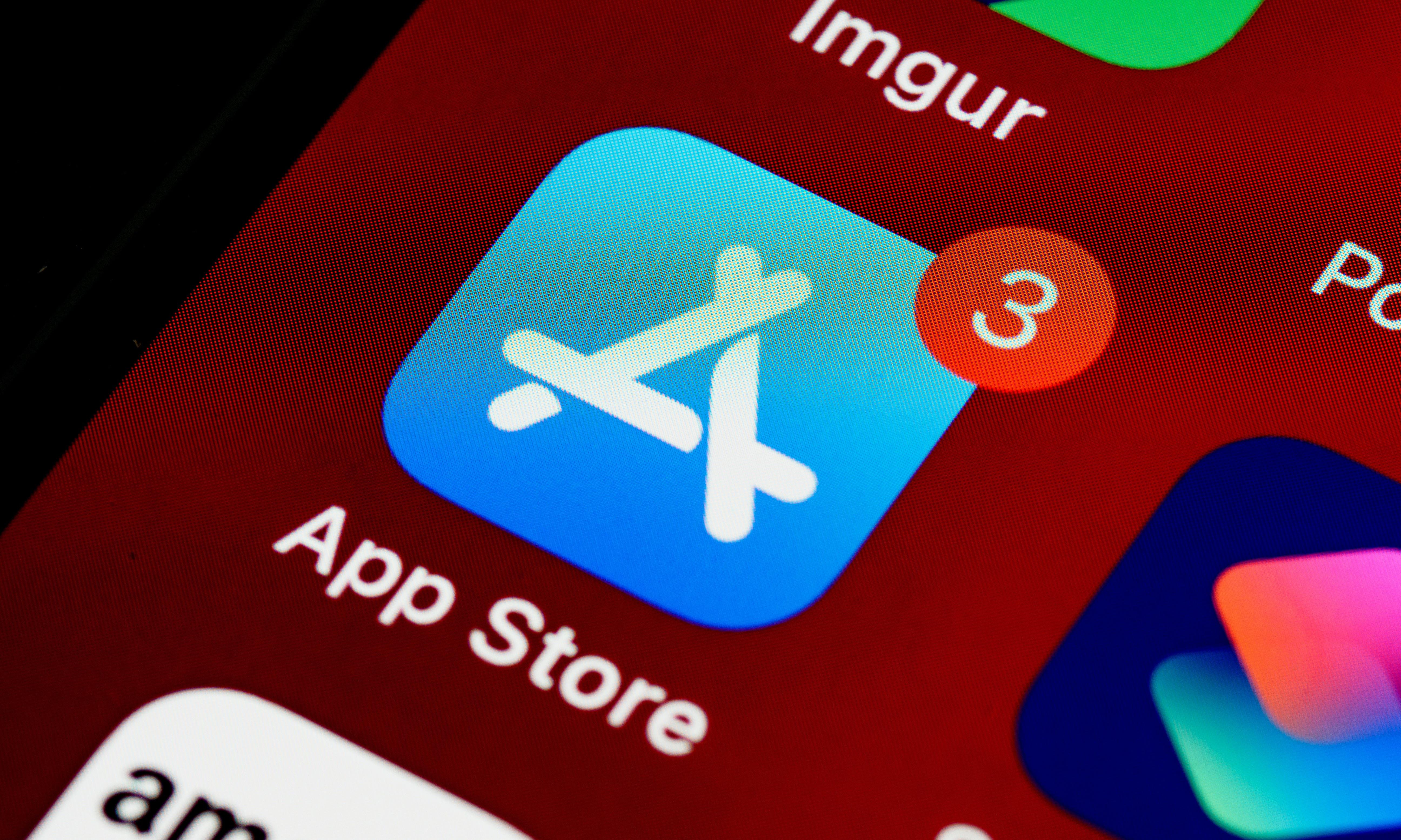 大版本要来？苹果关闭验证通道：iOS 15.5升级后无法降级