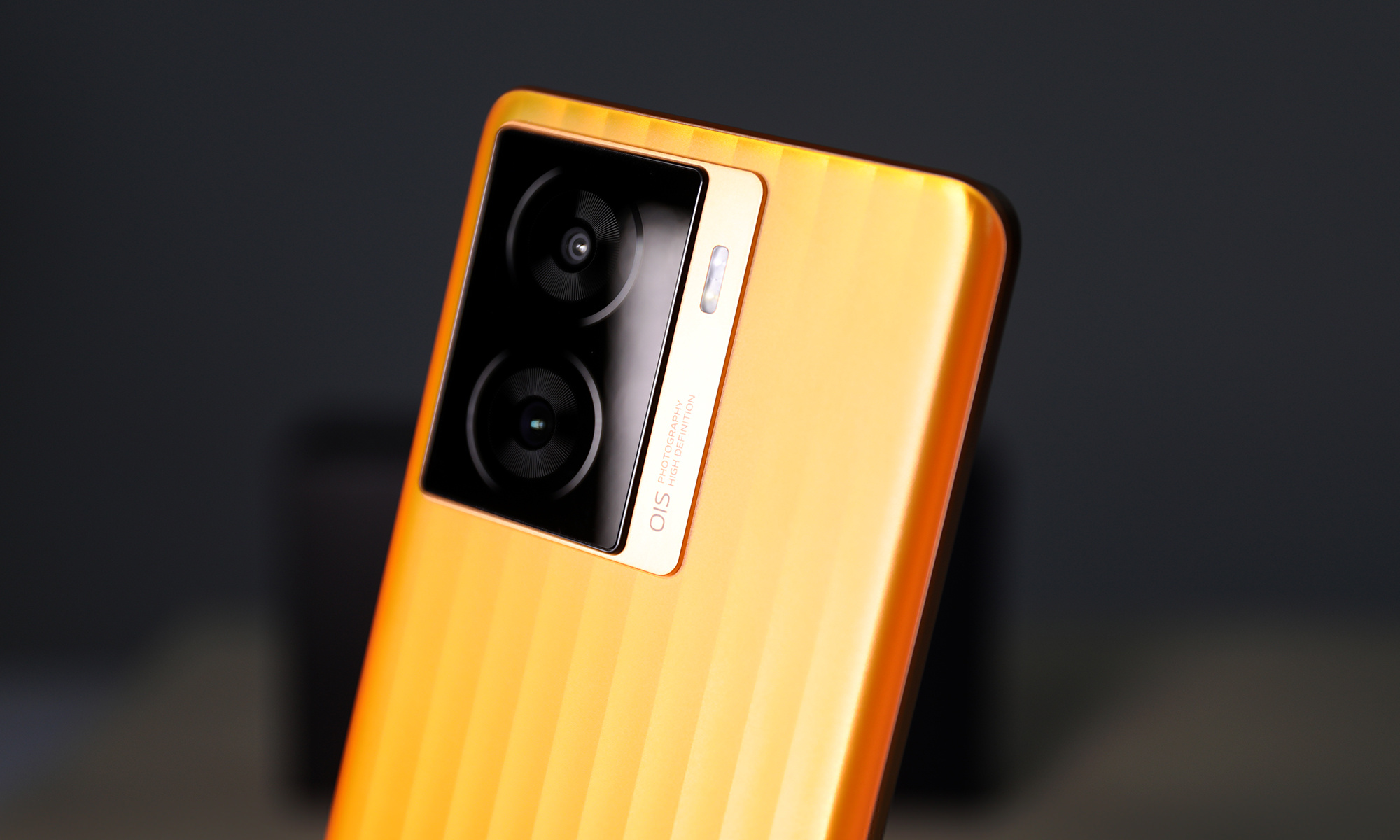 iQOO Z7评测：这或许是“LCD党”最后一台水桶千元机