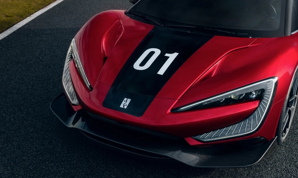 中国车企冲顶F1：蔚来试水、吉利铺路，比亚迪来收尾？