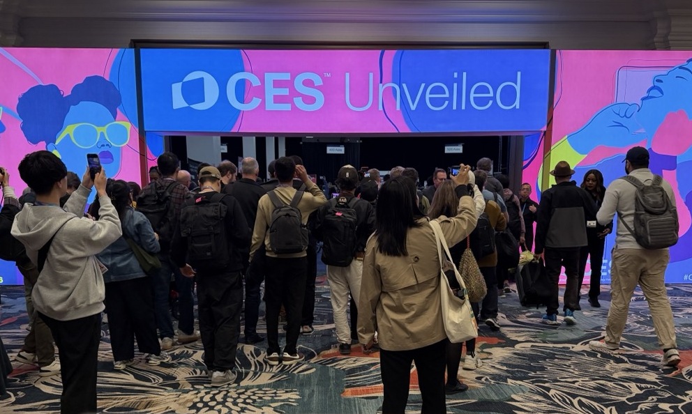 全网首发！CES 2026揭幕展观察：AI+硬件大战爆发，「深圳军团」成绝对主角