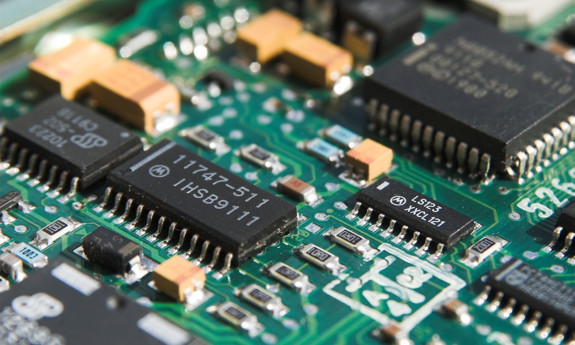 三星看了都眼红！最新数据出炉：台积电独占手机芯片出货量70%