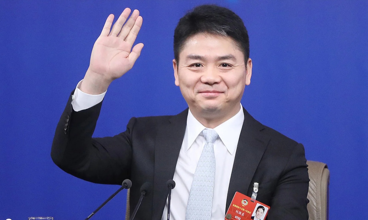 机器人全面接管?刘强东语出惊人:以后不用快递员了