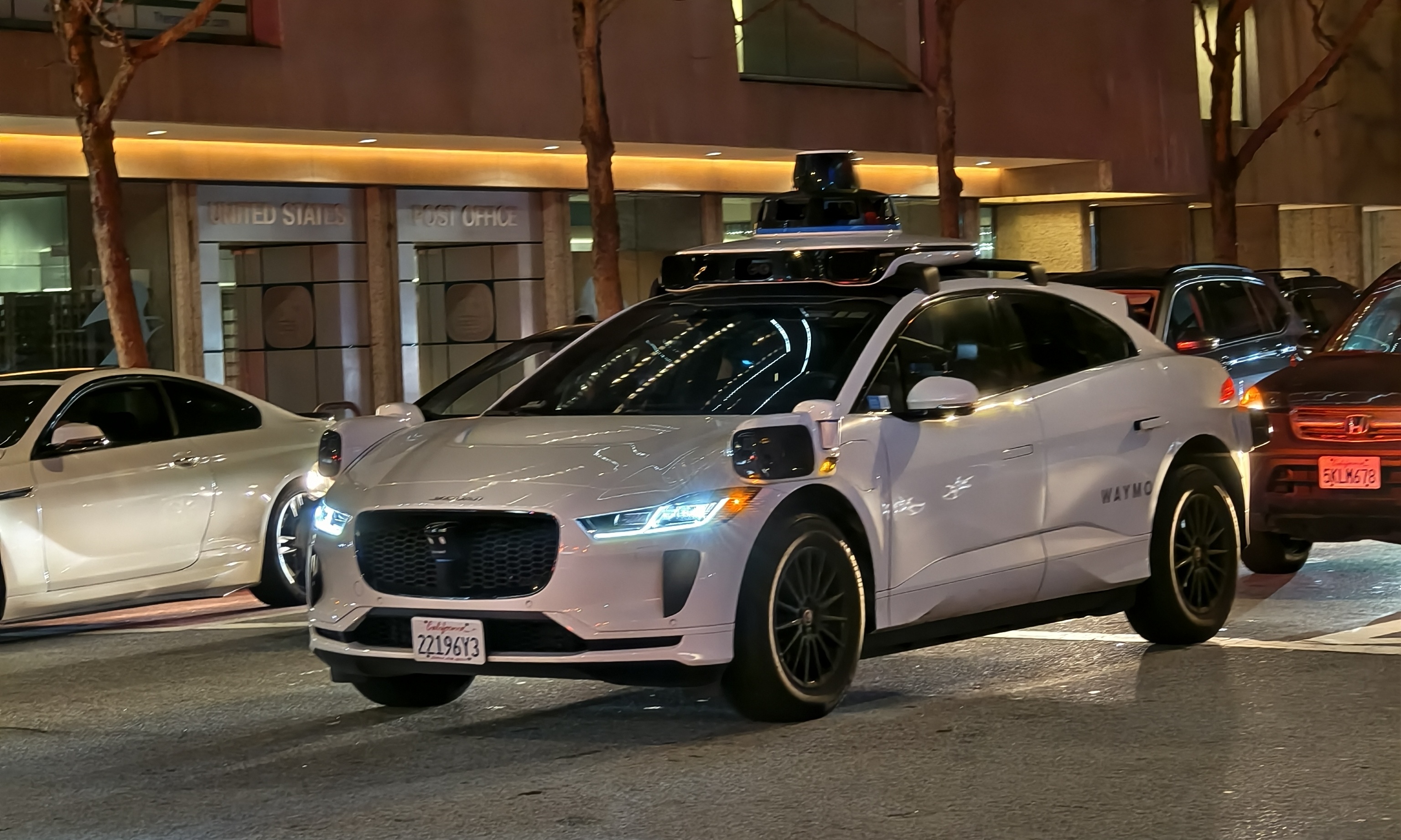 在美国体验无人出租车鼻祖Waymo：是个聪明家伙，但问题多多