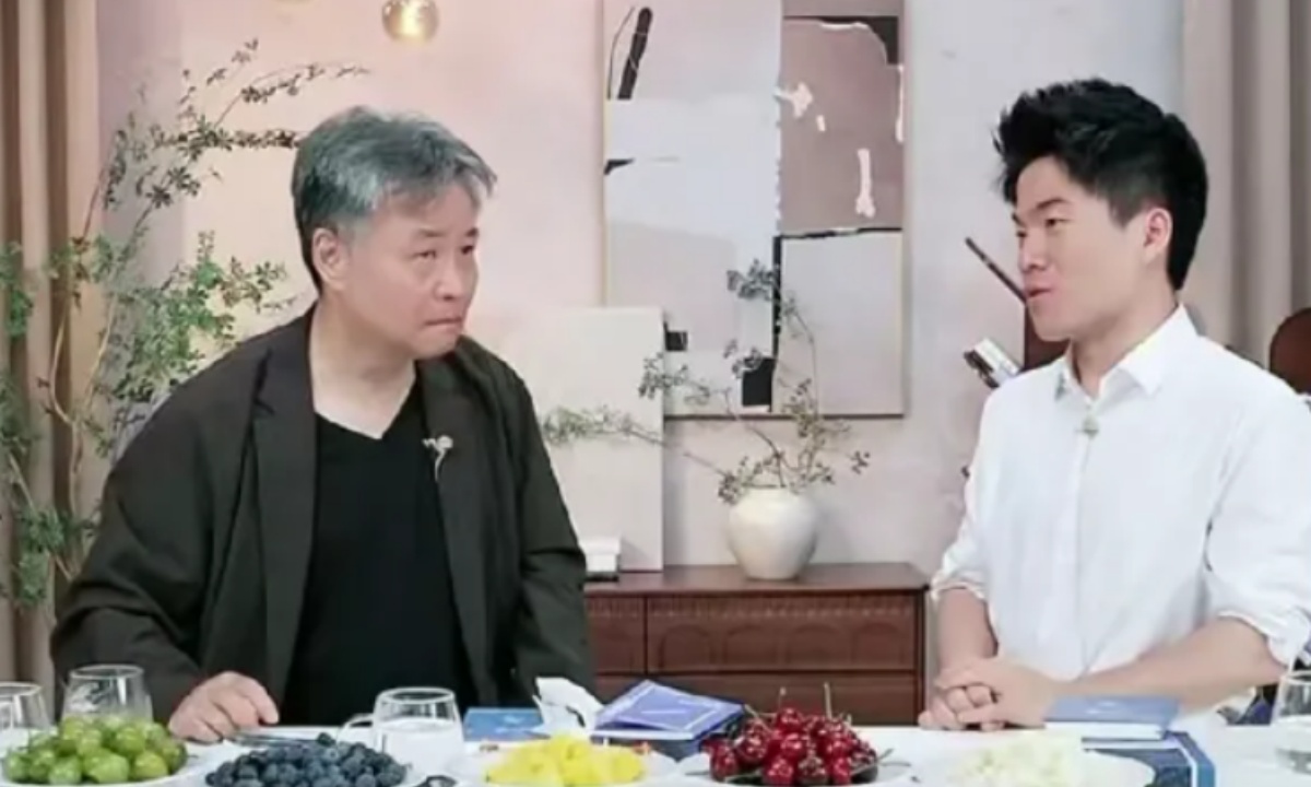 人在工位心已离职！余华做客董宇辉直播间，讲透打工人现状