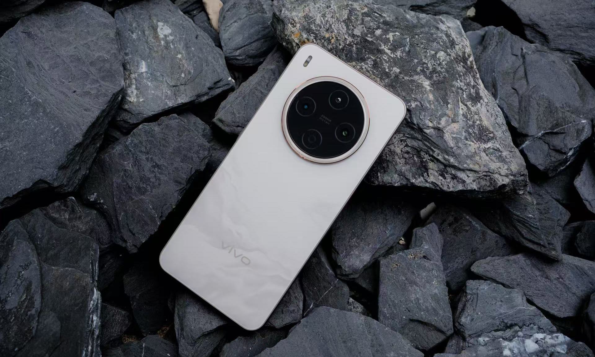 vivo Y500 Pro上手体验：侧重影像的耐用“千元旗舰”