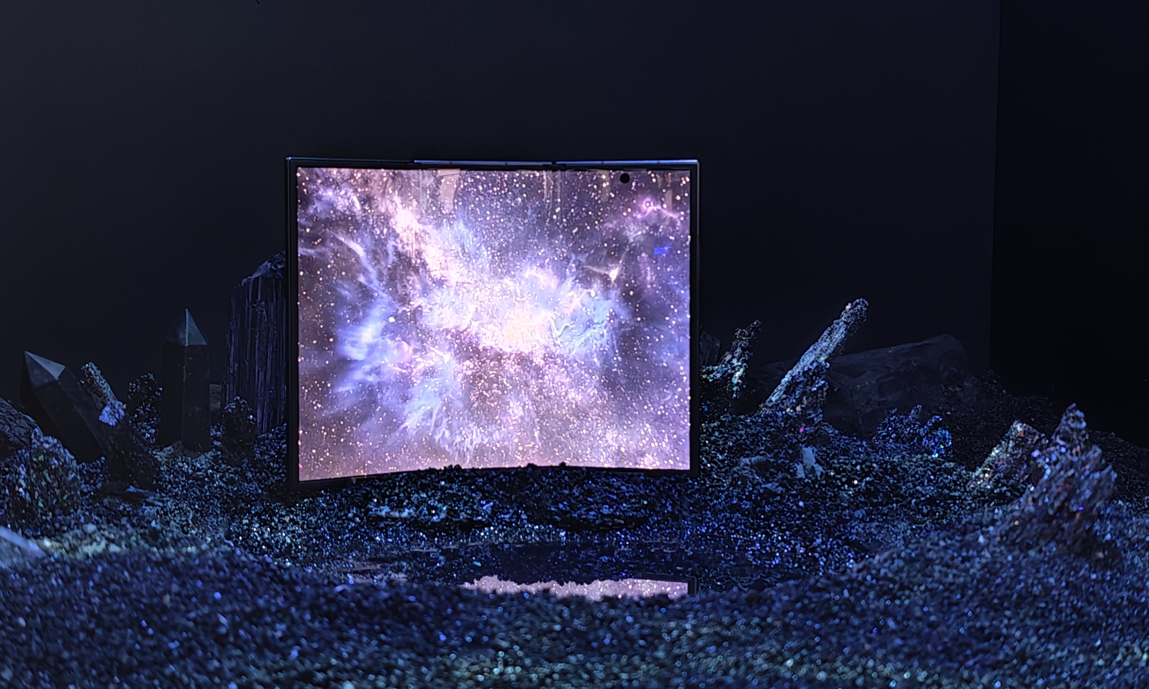 三星Galaxy Z TriFold上手：不一样的三折屏，体验太酷了