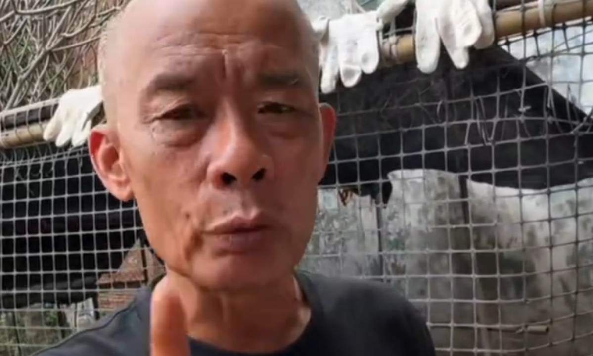 全网最不想红的鸡煲老板，最后还是「真香」了