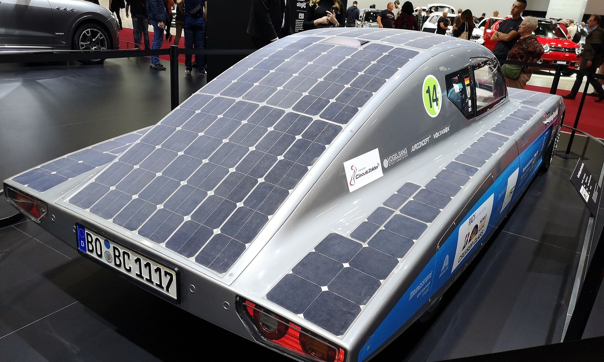 活在梦中的“太阳能汽车”