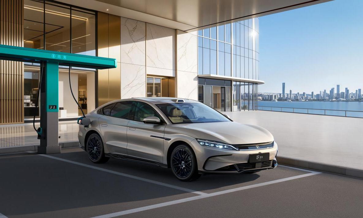 汉EV闪充版17.98万元起，开启中大型轿车闪充新时代