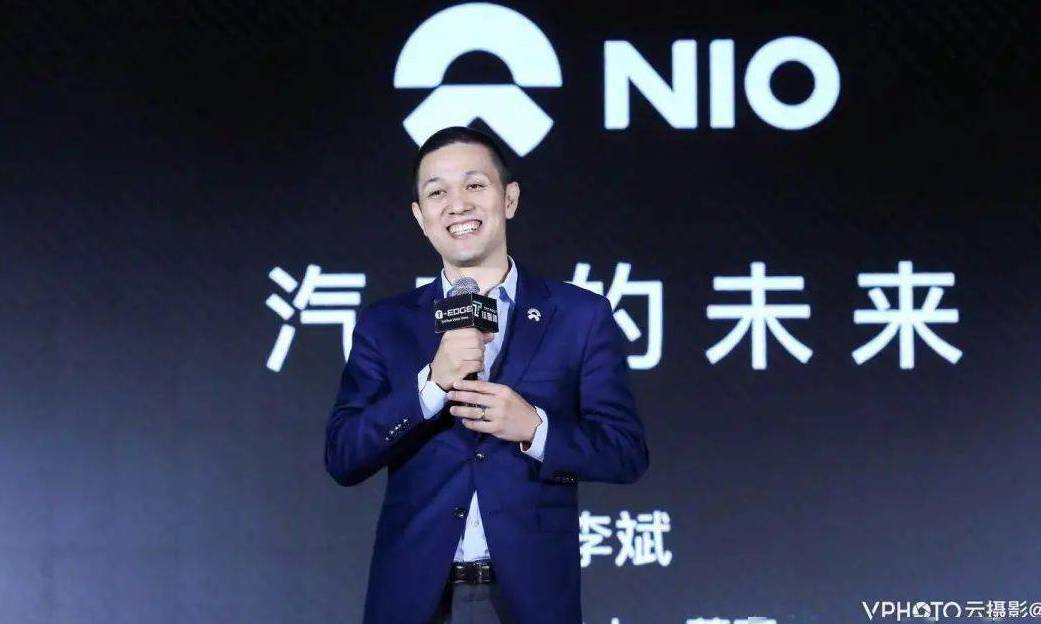 离谱！千万身家CEO李斌，骑共享单车上班？