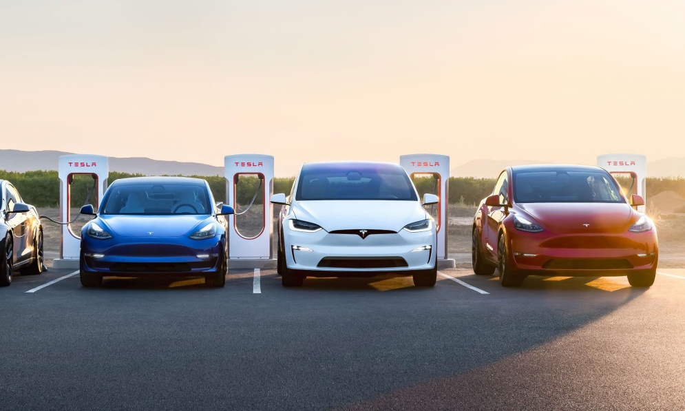 电动车主狂喜！非特斯拉汽车也能用超级充电站：国内何时能跟进？