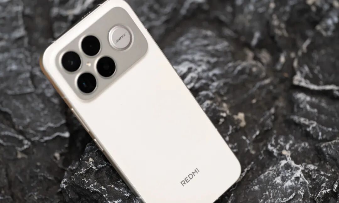 红米超大杯曝光!影像性能有点狂