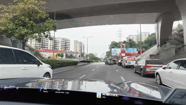 堵车绕道2.gif