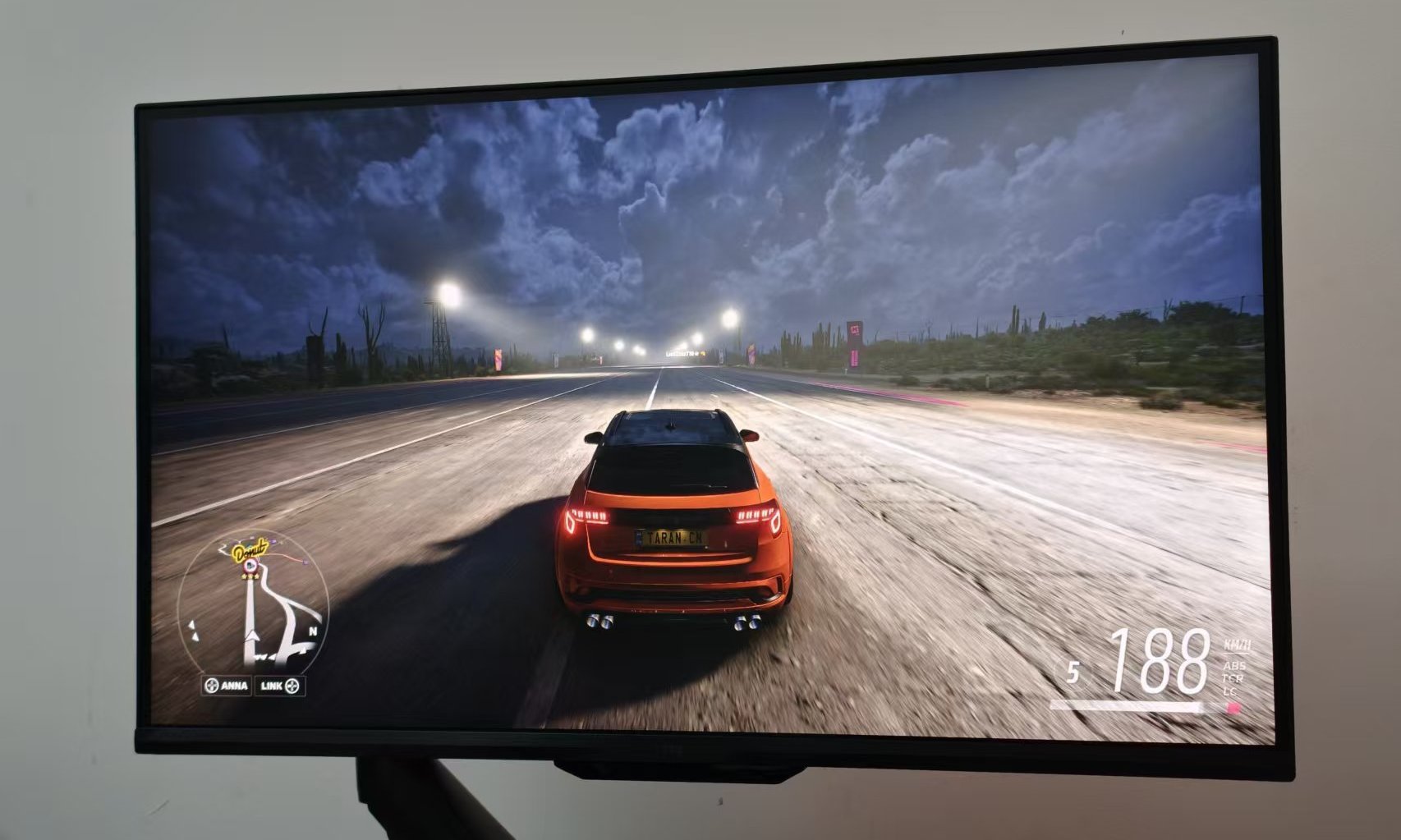 专业显示巨头 TCL，这一次盯上了桌上的显示器