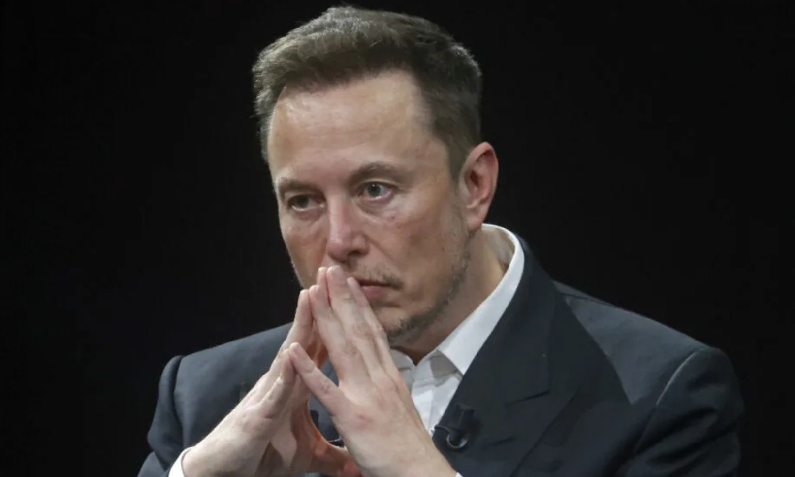 碾压全球！马斯克身家飙至8000亿美元，万亿大关稳了