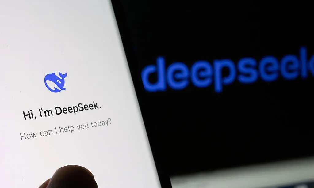 车企抢抱DeepSeek大腿！中国车企要靠AI“换道超车”？