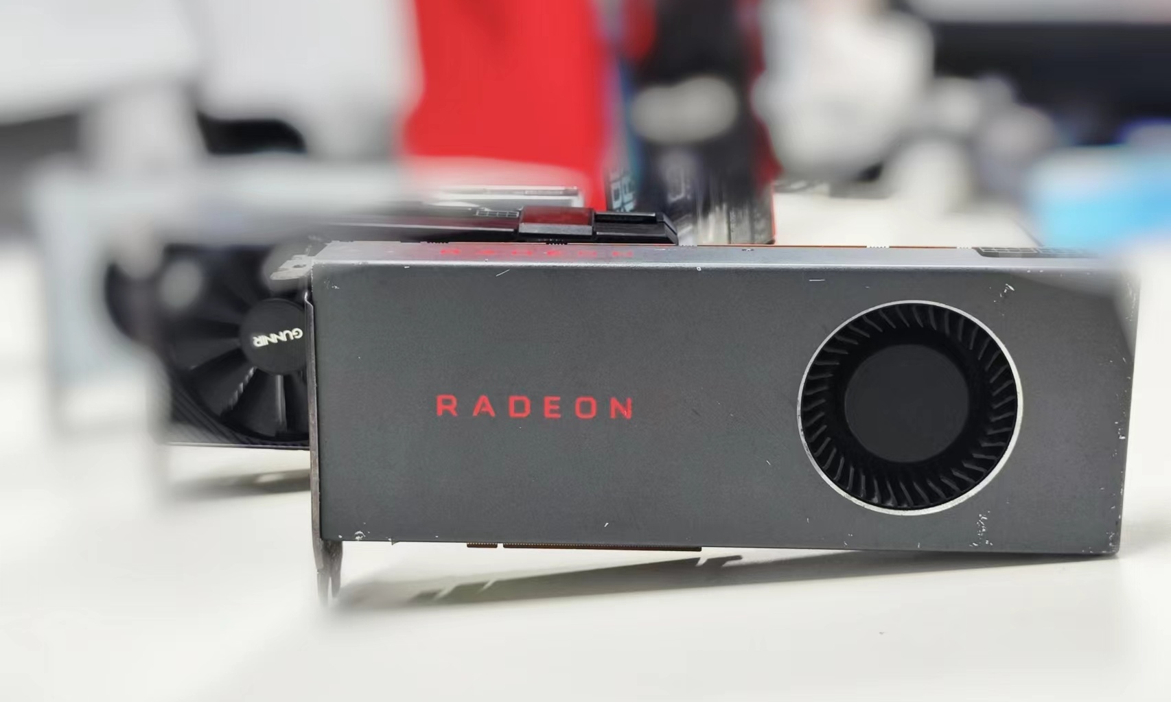 RX5700矿卡深度体验：800元买顶级性能？