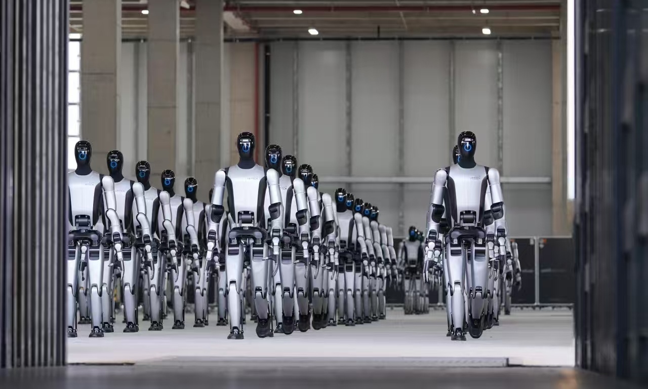 四年亏42亿还要天价揽才，「优必选们」路子走偏了？