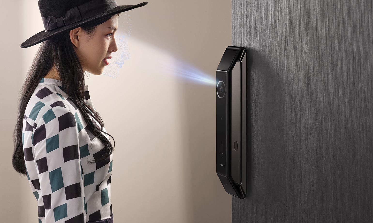 智能门锁狂卷2025：小米靠低价搅局行业，全屋智能联动成趋势